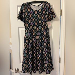 BNWT Lularoe Amelia dress black background